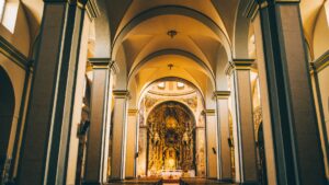 Intérieur d'une église