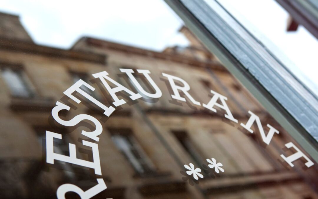 Comparatif des restaurants à Yvetot : Le Clos de la Roseraie vs La Table de Jeanne